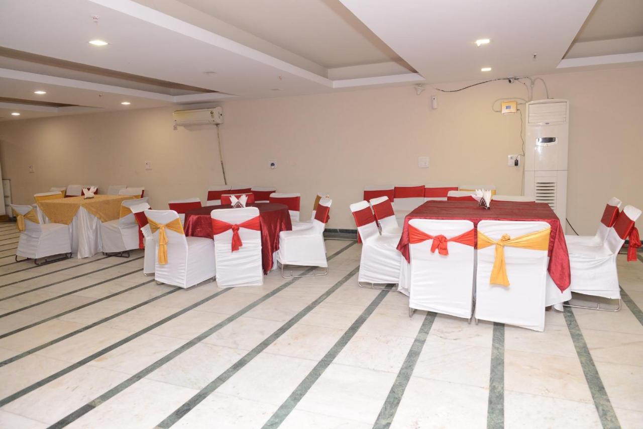 Hotel Balsons Continental New Delhi Eksteriør billede