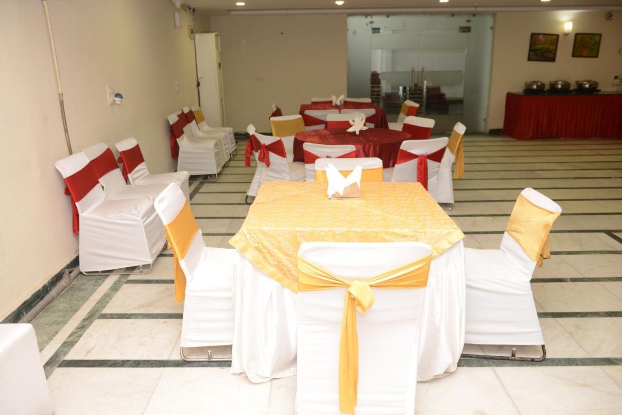 Hotel Balsons Continental New Delhi Eksteriør billede